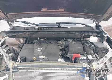 2019 Toyota Highlander Le Plus z USA, uszkodzony, nr VIN 5TDZZRFH5KS349248